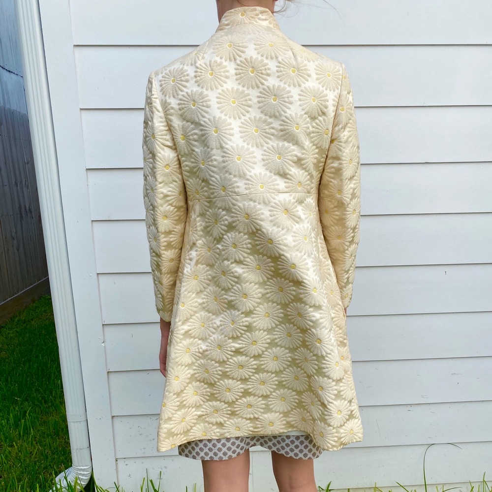 Neiman Marcus Embroidered Daisy Coat - Vintage! - Picture 2 of 6